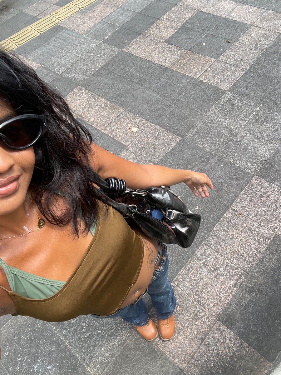 Nona Gisel tweet media