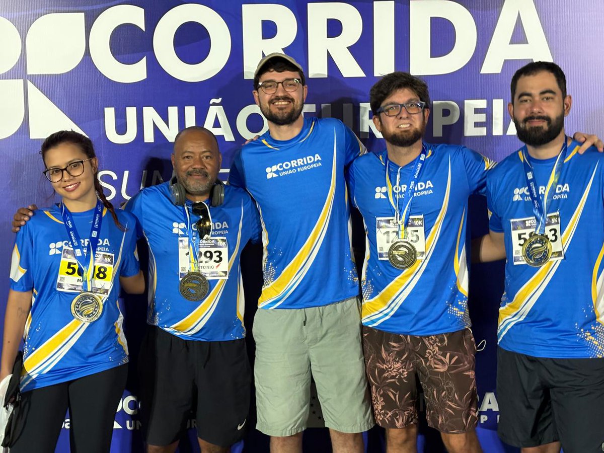 EmbFinlandia's tweet photo. A embaixada da Finlândia participa da Semana da Europa. No Dia da Europa (9), corremos na EU Run. Na quarta, fomos à celebração da @UEnoBrasil .  

No sábado (16), estaremos no Festival Cultural Europeu, no Museu de Arte de Brasília (11h-18h). Venha saber mais sobre a Finlândia! https://t.co/DMXKep9S2C