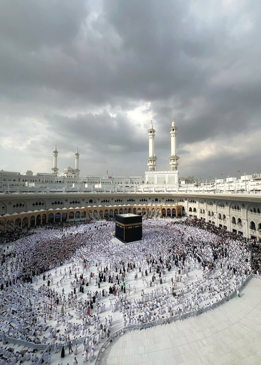 HolyMakkah01's tweet photo. لَّا إِلَٰهَ إِلَّا أَنتَ سُبْحَانَكَ إِنِّي كُنتُ مِنَ الظَّالِمِينَ https://t.co/GGcnLYCmWe