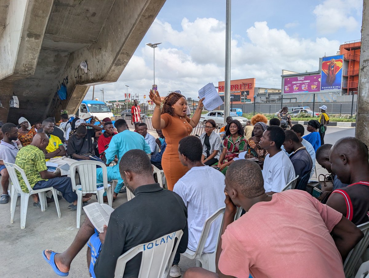 Thatnsukkaboy_'s tweet photo. Church Under The Bridge Day 91.

Matthew 5:3 ESV
“Blessed are the poor in spirit, for theirs is the kingdom of heaven.

To God be all the Glory. https://t.co/EmzusdJzdm