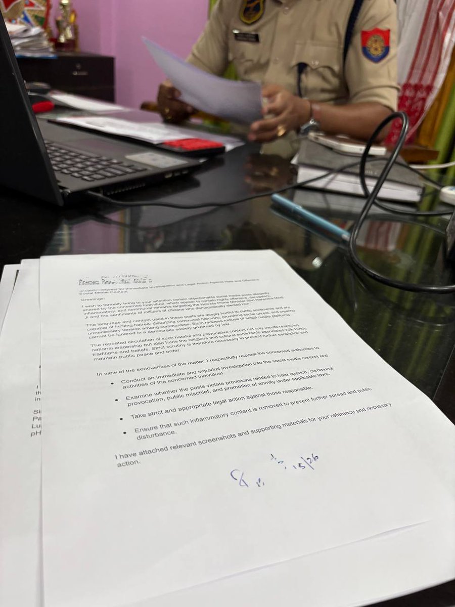 🚨Update: Today an FIR was filed in Assam against TMC goon and serial offender Riju Dutta 

He will be brought to Assam and face legal action. Another FIR has also been filed in Durgapur in his local area

Next will be Saradshree Ghosh and Garga Chatterjee. No one will be spared!