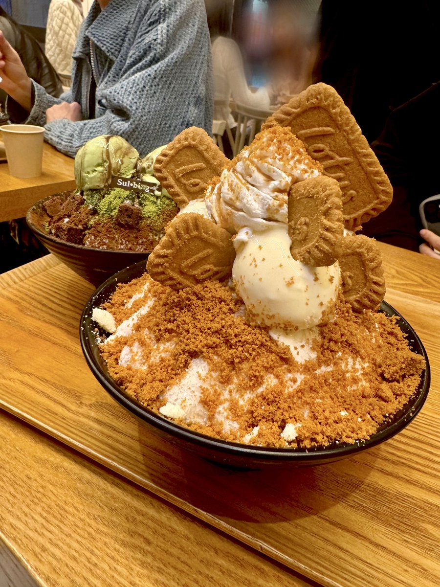 MIri_NewTrigger's tweet photo. 最近韓国かき氷にもハマってる🍧 https://t.co/NoV70yiCIF