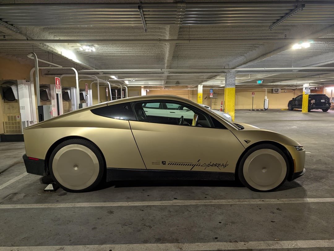 The Tesla Newswire tweet media