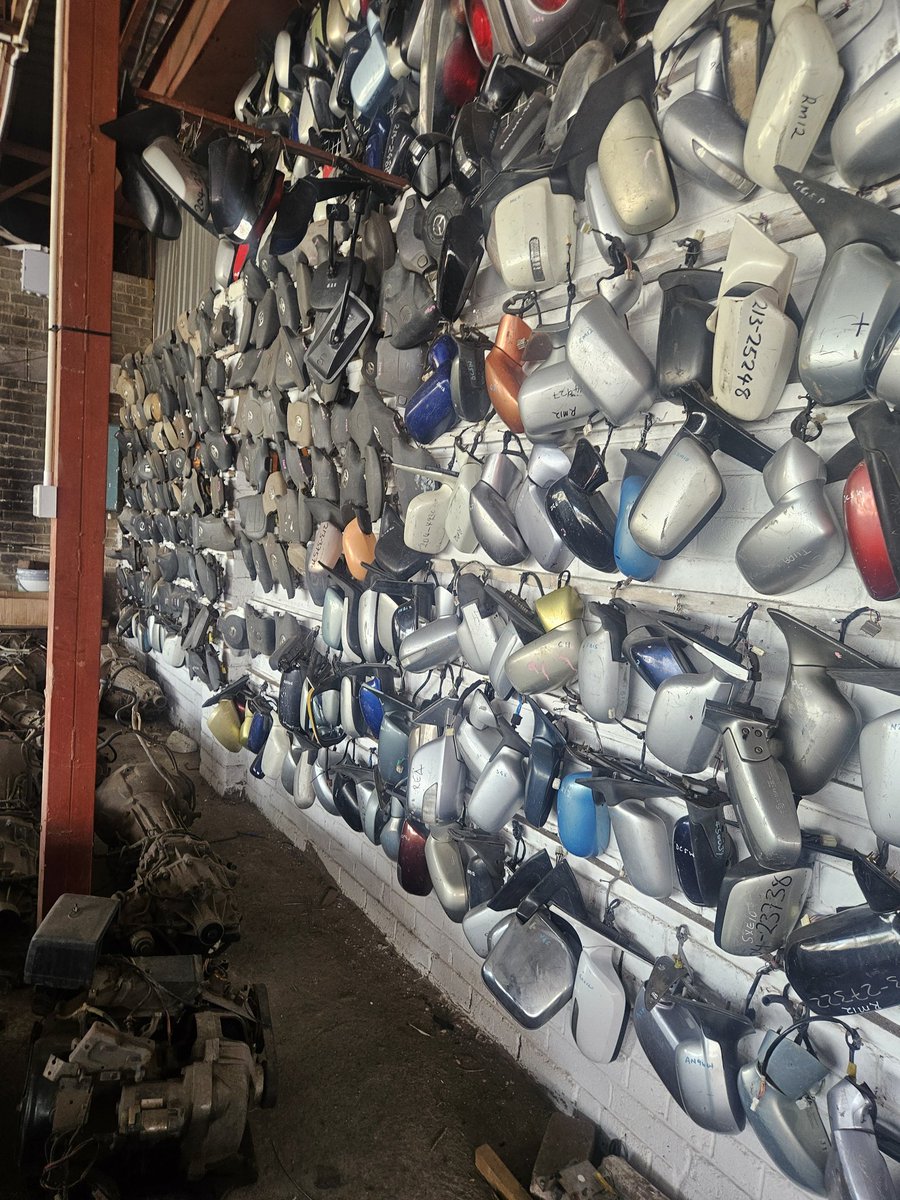 ClarencePrimeD's tweet photo. @redmarketsunday We sell original ex jap engines ,gearboxes and body parts 0772953403

14778 CHAWARA ROAD ,WORKINGTON 
HARARE https://t.co/hDf13vRDKP