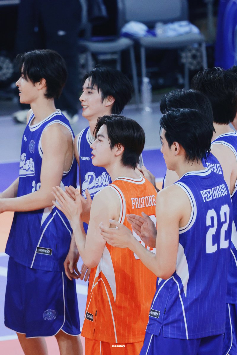 𝐦𝐨𝐧𝐝𝐚𝐲˖.☘︎ ݁˖ tweet media