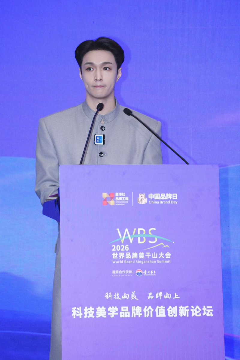 兴🐚Forever💜layzhang tweet media