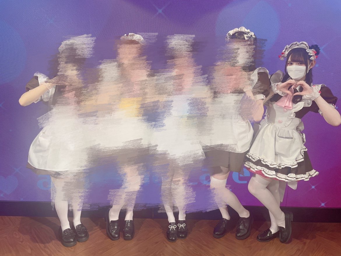みこら tweet media