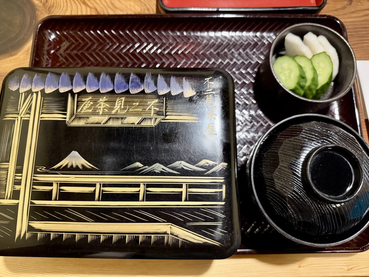 うなぎ料理専門店 川昌 @松伏(埼玉) 東と西のうな重 (並) 白焼 (上) 母