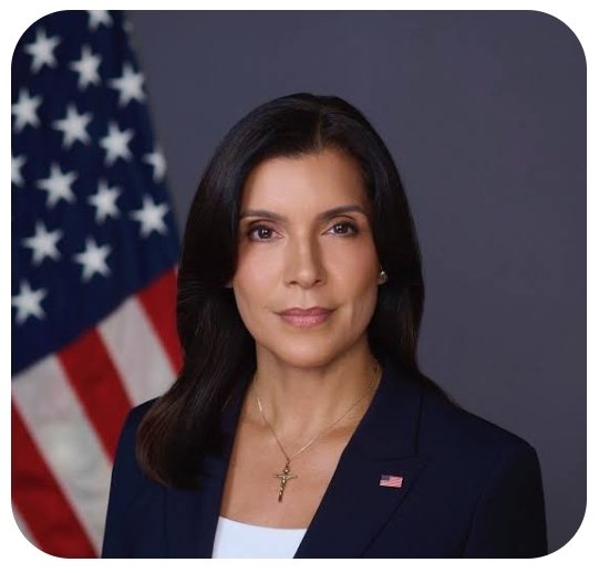 pachyrose's tweet photo. conectando con la gente más allá de los despachos oficiales".
Como ella misma dice La verdadera fortaleza de una nación reside en sus valores compartidos: el amor por la patria, la fe y la familia" #LeahFrancisCampos 
#Diplomacia40 https://t.co/esJVfKKGCq