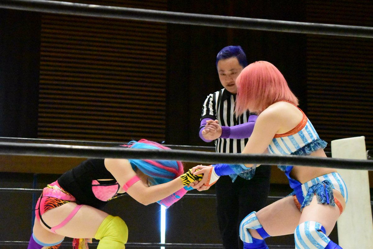 nekomataCatS's tweet photo. 5月10日
▼第3試合
❶
肝心な時にピンぼけ!!!!!
#バニー及川
#ASHUKA
#mbpw
#マジックボックス https://t.co/pnNLqw8kRN