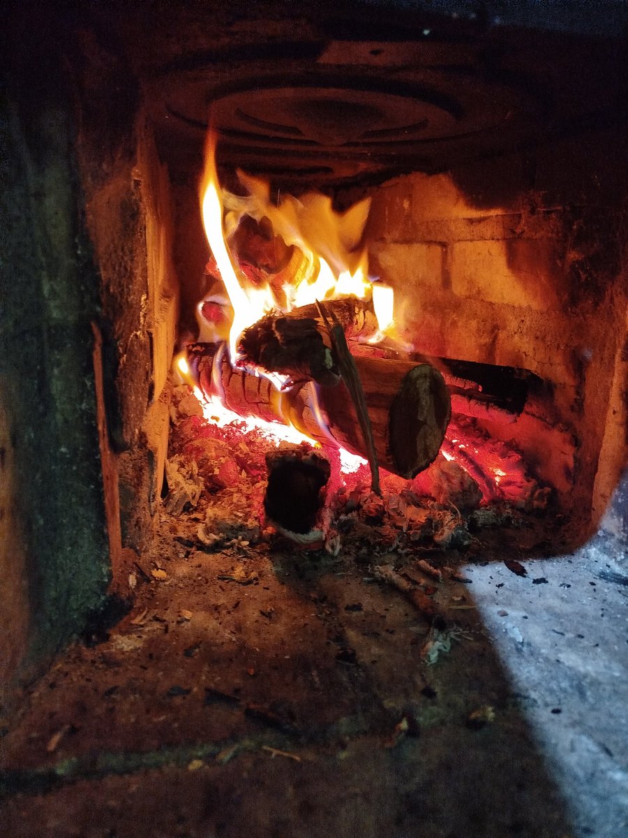marceloesl7's tweet photo. Casa de mãe. https://t.co/NJIet3IUbk