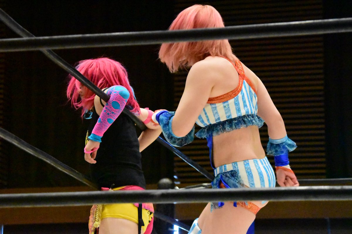 nekomataCatS's tweet photo. 5月10日
▼第3試合
❹
可愛いのに可愛くないファンサ(笑)!
#バニー及川
#ASHUKA
#mbpw
#マジックボックス https://t.co/v3QnFiqrmt