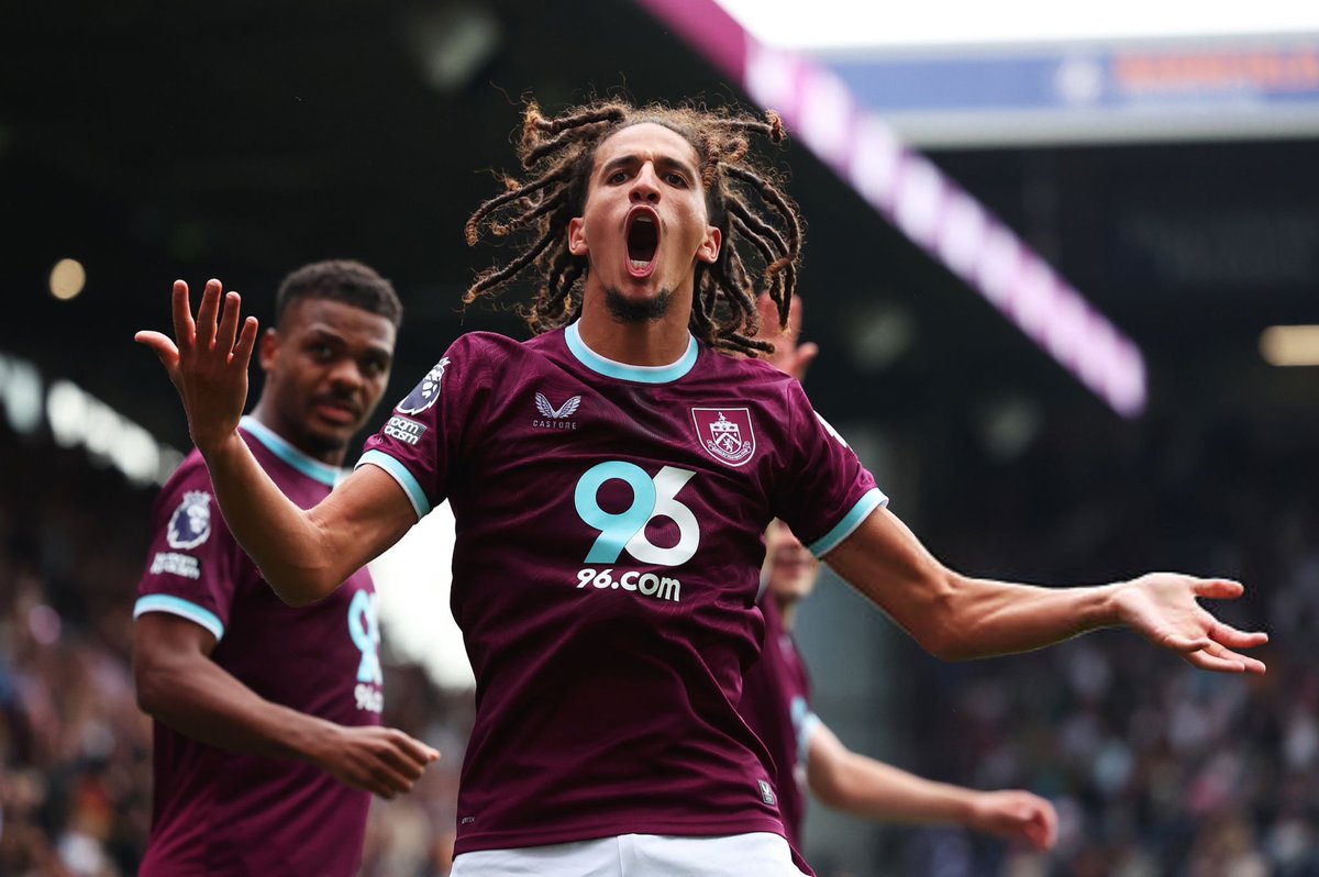 lnstantFoot's tweet photo. La passe décisive MAGIQUE d’Hannibal Mejbri pour offrir l’égalisation à Burnley face à Aston Villa ! 🪄🇹🇳 https://t.co/AQaINQZDfA