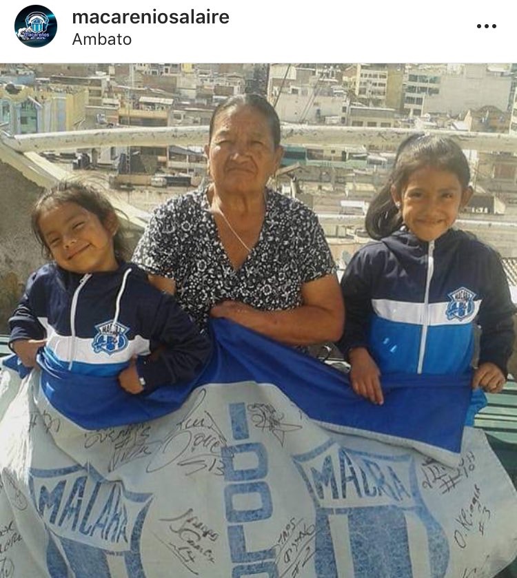Mi madre me dio la vida y Macará las ganas de vivirla.

Felicidad para las madres celestes en su día.