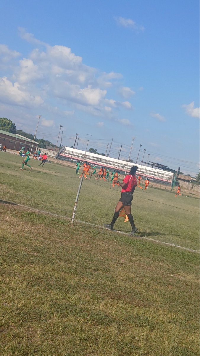DidiChilongo's tweet photo. Easy weekend watching the Women's Super League ❣️⚽️🥅 GEWFC v ZUWFC https://t.co/aYCtaGSEW5