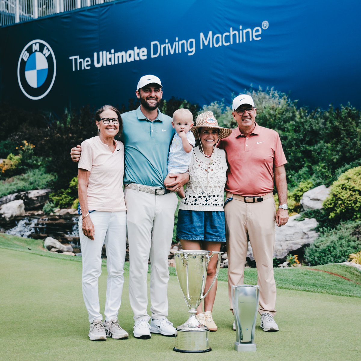 BMWchamps's tweet photo. Team Scheffler 💙

Happy Mother’s Day from the #BMWCHAMPS! https://t.co/MV4oFbQi1y