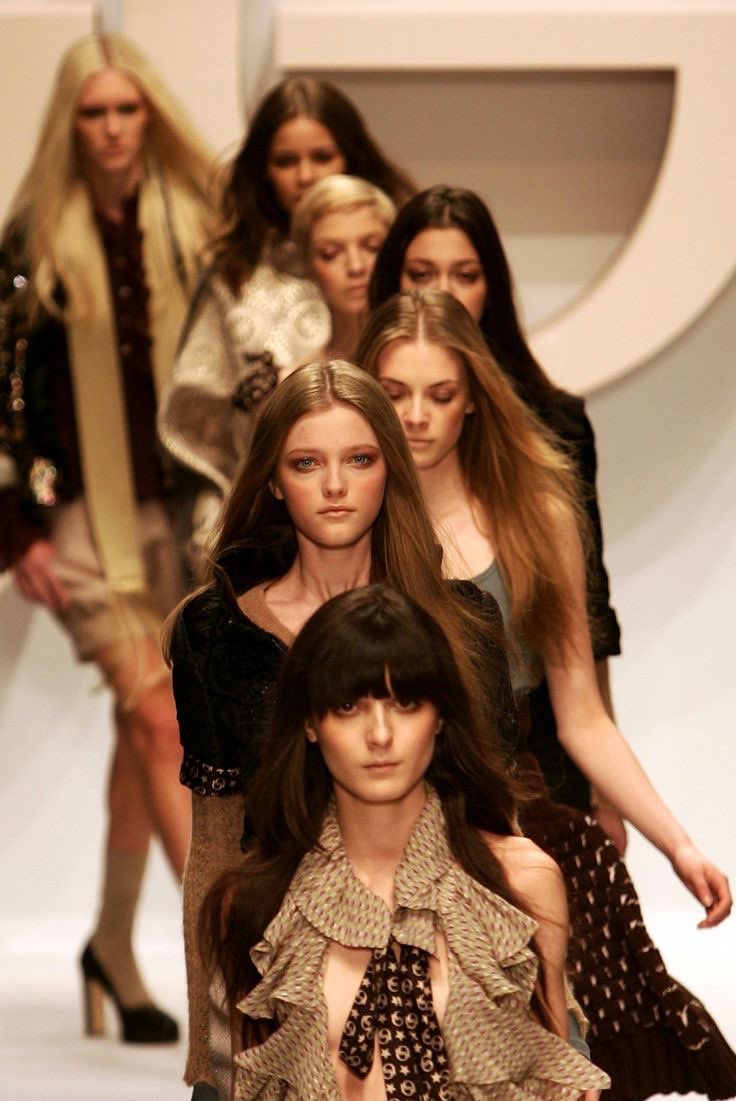 pop2xo's tweet photo. Byblos Fall/Winter 2006 https://t.co/LWQtqCR5Lq