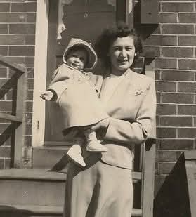 KathleenB44's tweet photo. Heavenly Mother's Day Mommy!! ❤️❤️❤️ You continue to shine always in my heart and inspire my spirit forever!! Love you, Bertie!! #blessings #angelinheaven #restinlove https://t.co/lLCM0yiVPI