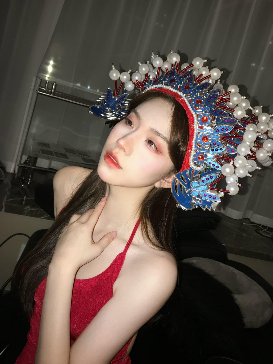 且看且珍惜 
（ .人 .）  
    )  .  ( 
  乀ωノ  
 ︵ ᑎ ︵
有没有人要看我刚拍的形体课照   新鲜的  人机别来 https://t.co/Qlajw60sbz