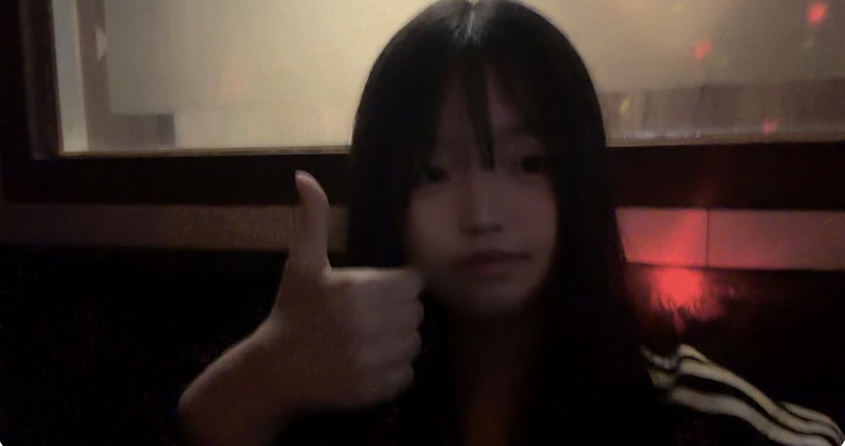 운 tweet media