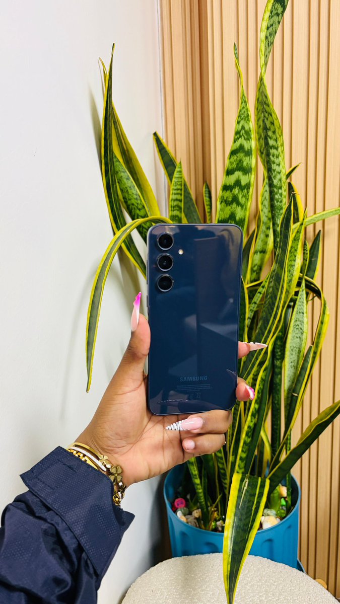 Phone Express Kenya tweet media