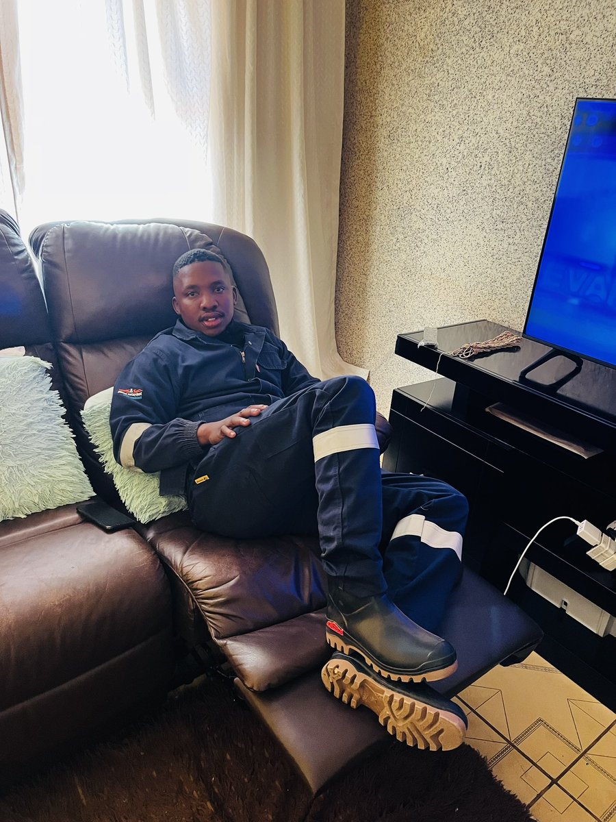 Boineelo Mohau Mokhobo (Pr Techni Eng) tweet media