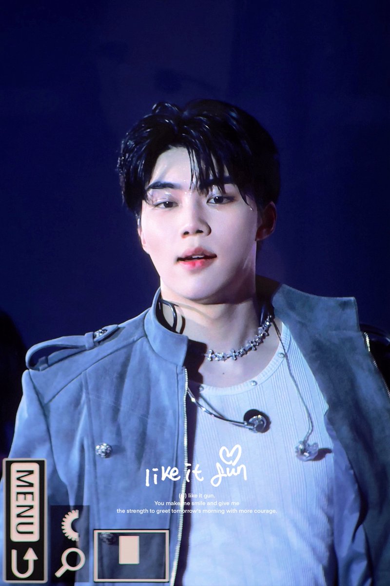 𝒍𝒊𝒌𝒆 𝒊𝒕 𝒈𝒖𝒏 🖤 tweet media