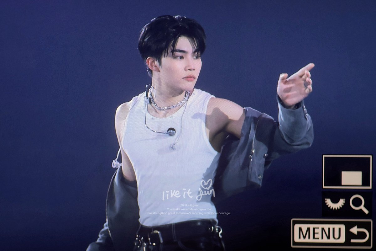 𝒍𝒊𝒌𝒆 𝒊𝒕 𝒈𝒖𝒏 🖤 tweet media