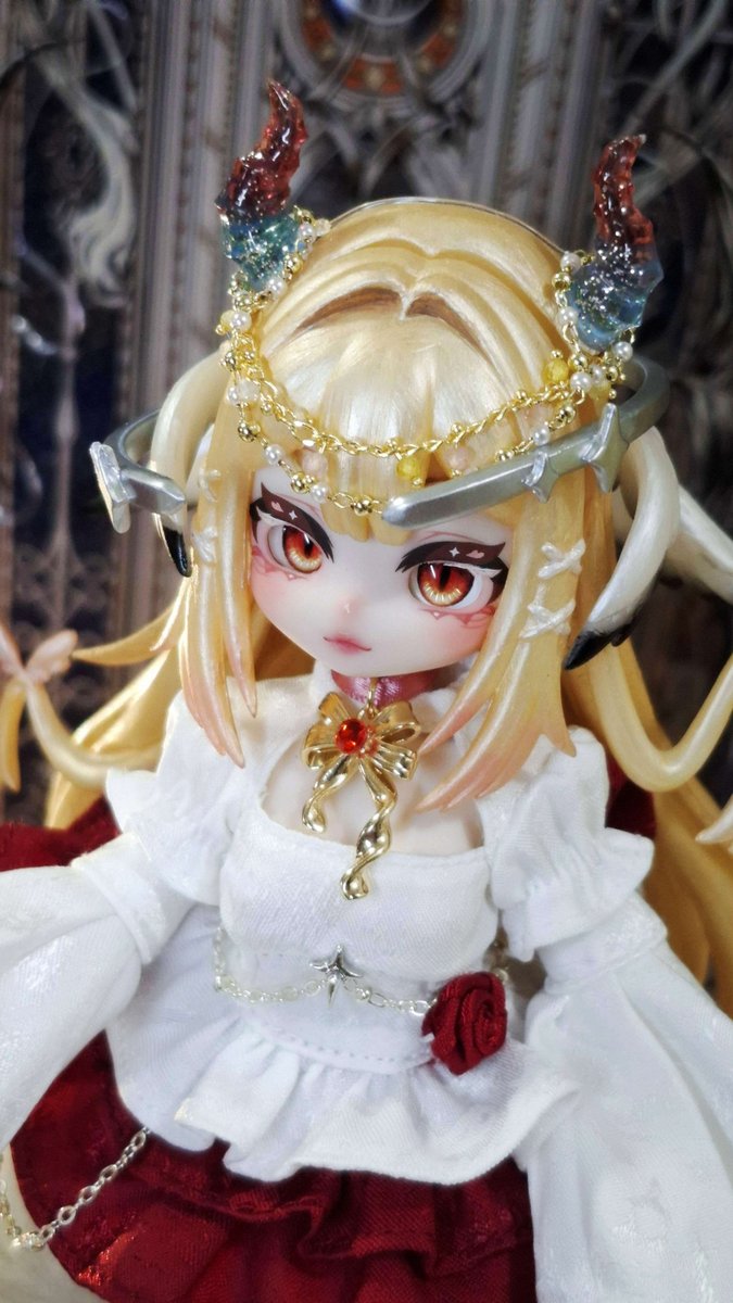 LetheAurea's tweet photo. 花了幾個月，終於搓出來一個8分BJD媞!! 
好久沒發推，來發個算滿意的成果🫶

目前挺滿意的，衣服可能還會再繼續改造wee
#BJD https://t.co/4abj3c9ZYo
