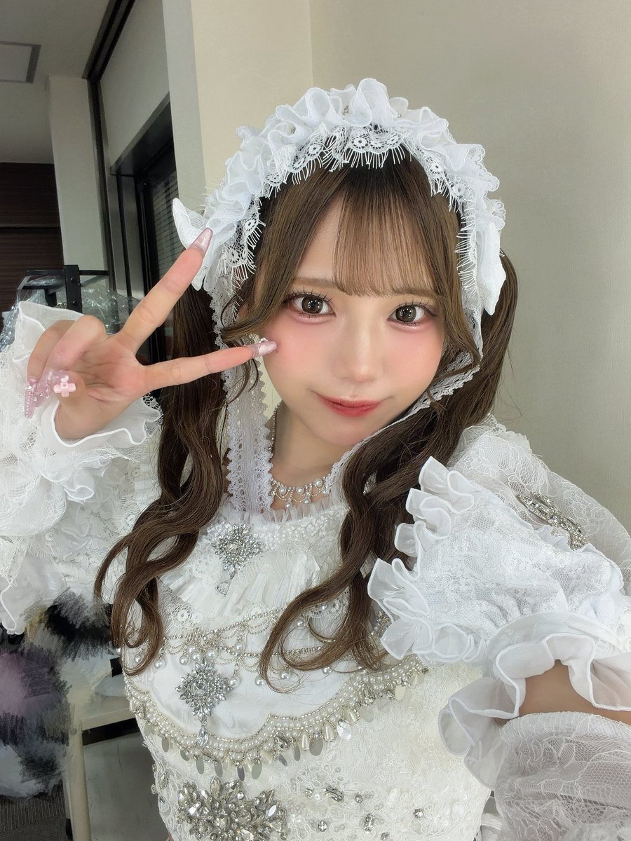 ひろちゃん ❤･*･:≡(　ε:) 🖤