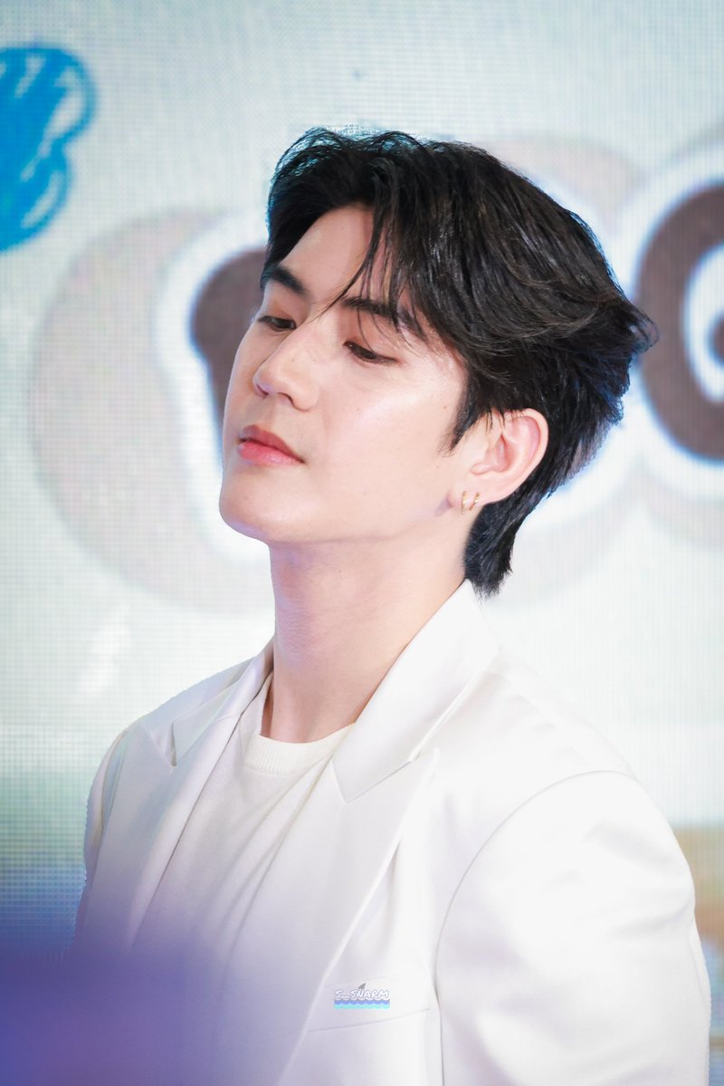 ฉะหยาม 🦈 tweet media