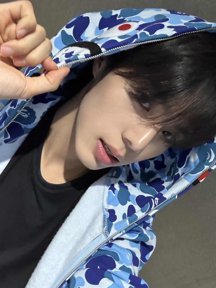 xohcyk's tweet photo. 처음부터 다시 시작하자 너무 좋아져서 안 되겠다……. 근데 처음부터 너무 좋았어서 다시 시작하는 게 의미가 없음 https://t.co/q2Obthd4oF