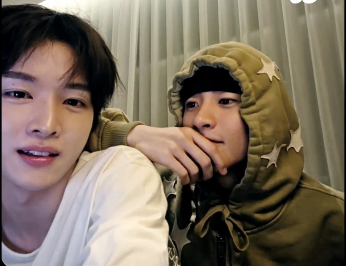 우니 tweet media