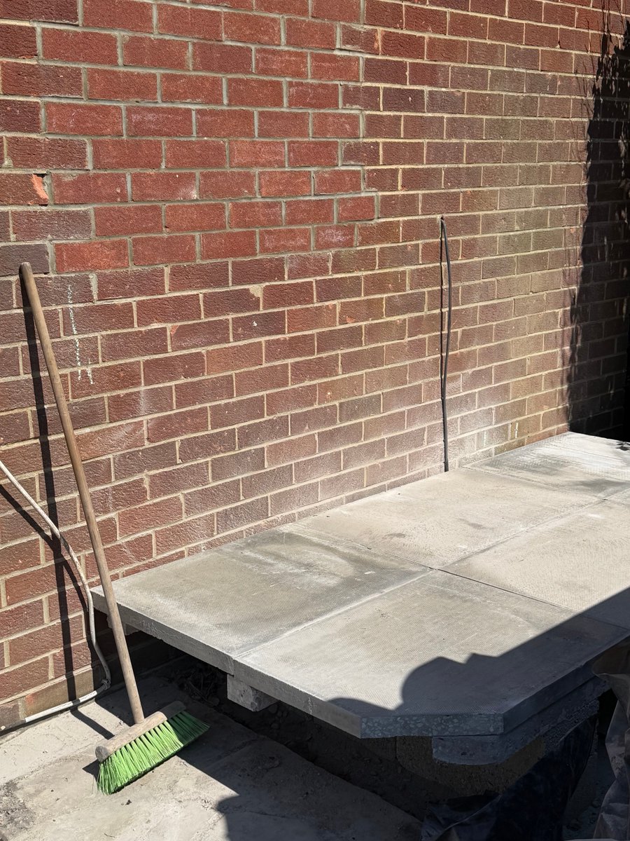 NorthernTanks's tweet image. #bundedtank installation today ~ window bricked up ~ replacing existing single skin tank #northallerton. #northyorkshire