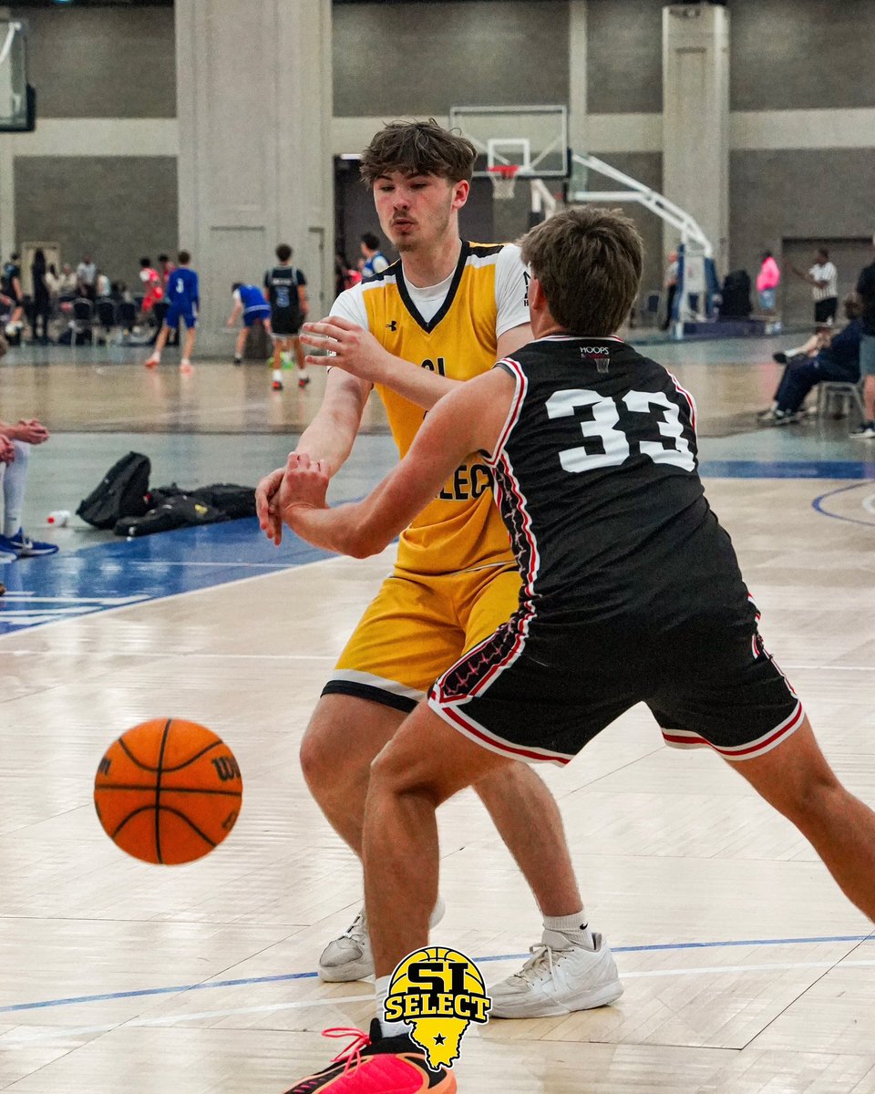 SISelect's tweet image. Grassroots Showcase ⚡

Photos from Louisville: SwinfordPhotoVideo.pixieset.com/louisville/

#WhyNotUs | #Family