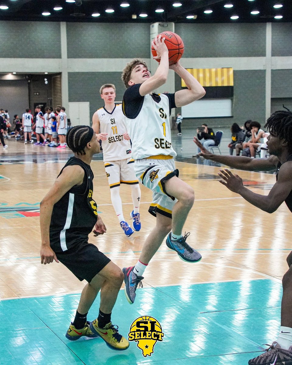 SISelect's tweet image. Grassroots Showcase ⚡

Photos from Louisville: SwinfordPhotoVideo.pixieset.com/louisville/

#WhyNotUs | #Family