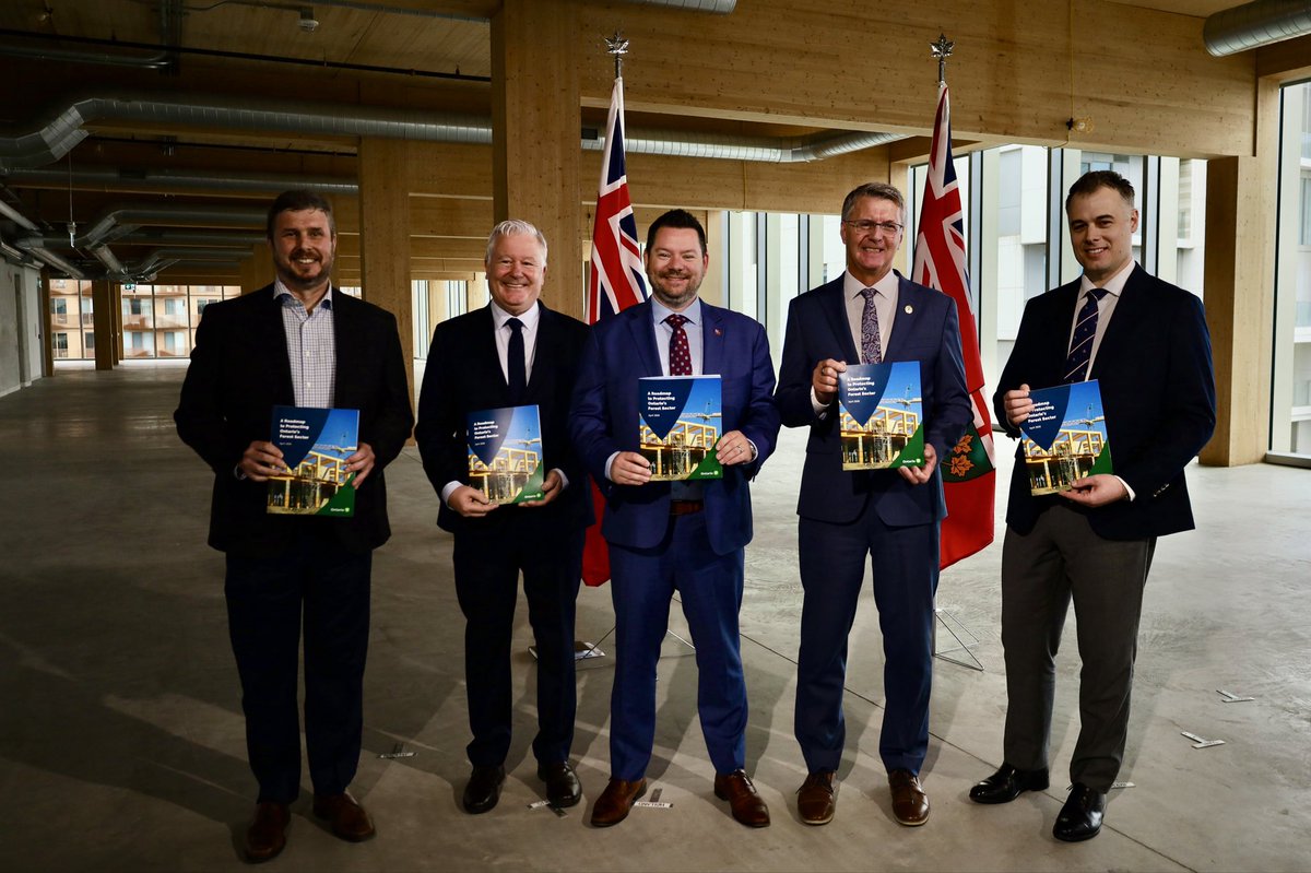 KevinHollandMPP's tweet photo. This morning, I was excited to be at T3 Bayside to announce our Roadmap to Protecting Ontario's Forest Sector. 
This new strategy will defend, adapt and grow the sector, fostering innovation and good paying jobs while making us a G7 leader in producing and selling forest products https://t.co/j92CoWuO0H