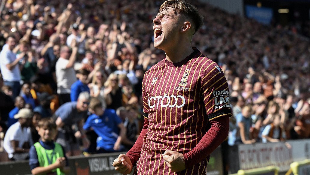 BantamsPride's tweet image. OFFICIAL: The winner of the PFA Community Award is Bradford born Bobby Pointon 🐔🏴󠁧󠁢󠁥󠁮󠁧󠁿#BCAFC