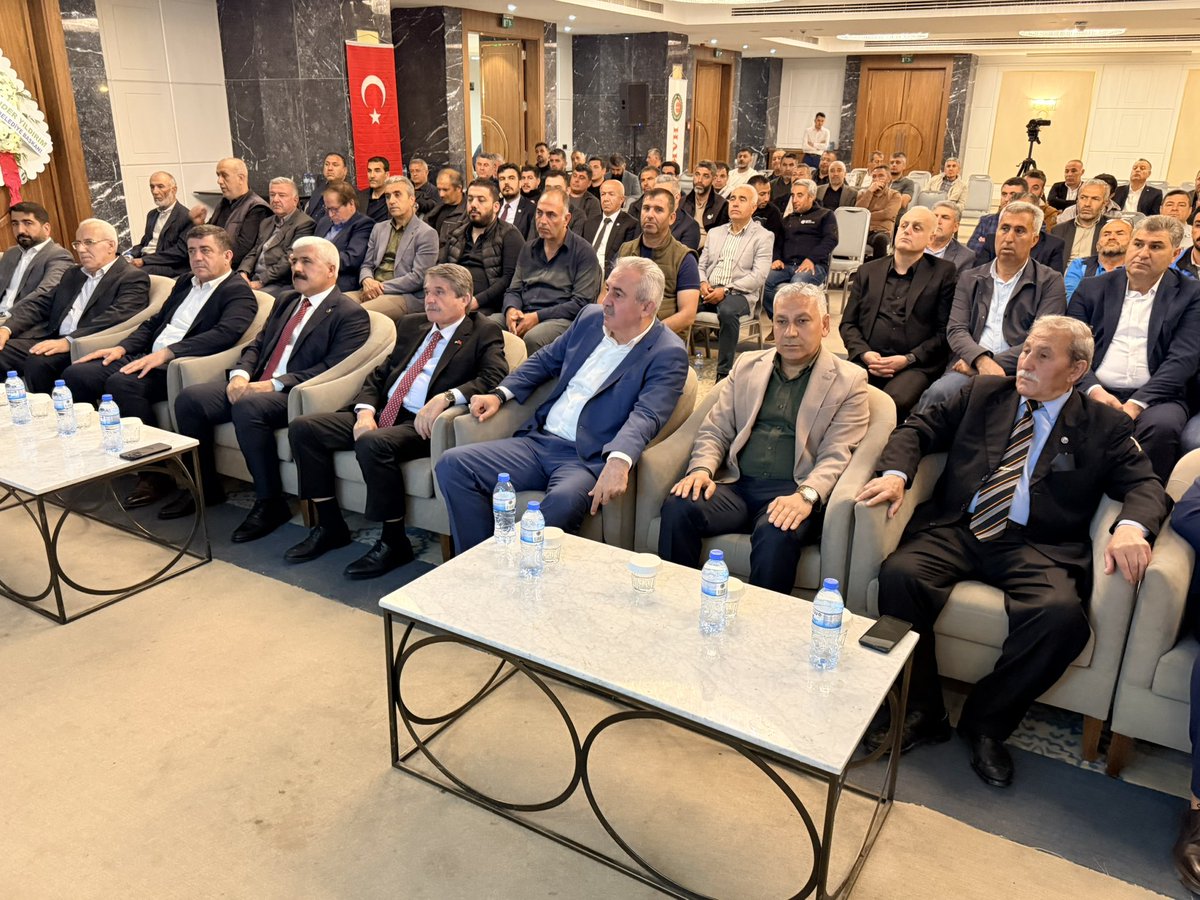 ADIYAMANEDP's tweet photo. Eğitime destek platformu dönem başkanı Abdulkadir Kurt ve yönetim kurulu üyelerimiz ile birlikte katıldığımız genel kurulda; Hak-İş Konfederasyonu’na bağlı Hizmet-İş Sendikası Adıyaman Şube Başkanı Sayın Hasan Kılınç’ın yeniden seçilmesini gönülden tebrik ediyoruz. https://t.co/GstmyZz064