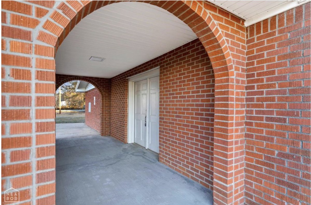 CountryLife717's tweet image. $375K.  #Arkansas #church on 1 #acre.  countrylifedreams.com/arkansas-churc…