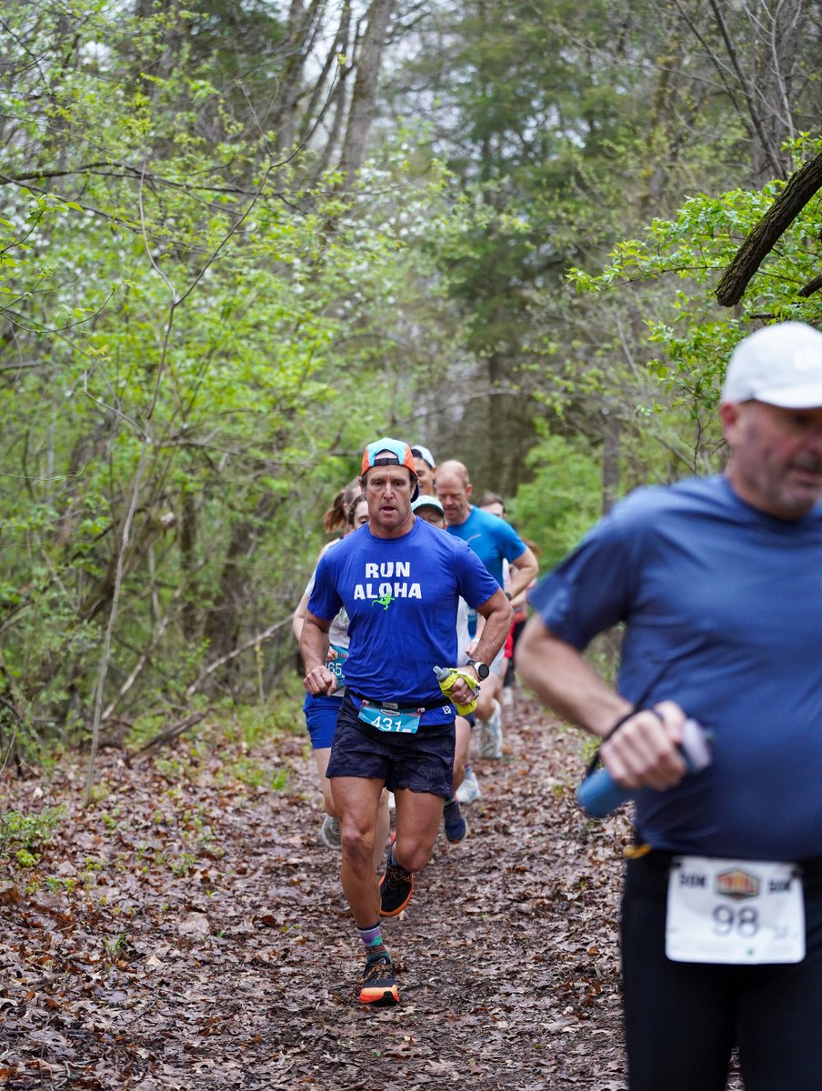 WhatMovesYouMI's tweet photo. Congrats to Dr. Kwartowitz — 2nd in age group, 28th overall in his half marathon this weekend! 🏃‍♂️
It’s always inspiring to see one of our own leading by example because when your orthopaedic surgeon is also an athlete, they understand your injuries on a whole different level. https://t.co/3qTQRfEeHZ