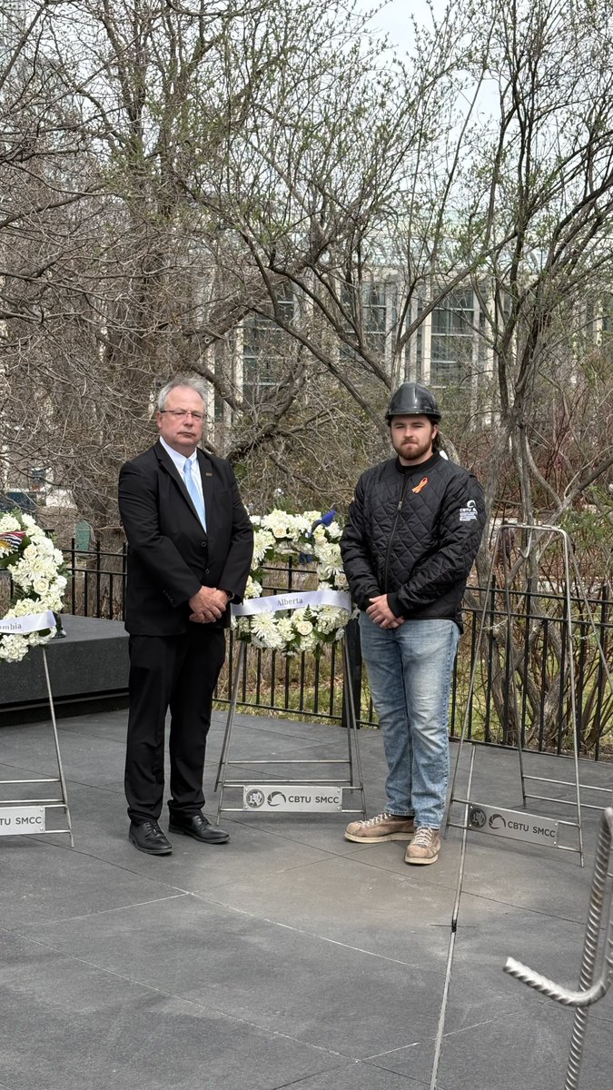 BuildingTradeAB's tweet image. The BTA gathered with @CDNTrades and Building Trades Councils across Canada in silence and remembrance for the brothers and sisters of the trades who never made it home.

Read more: bta.ca/bta-remembers-…

#DayofMourning #BuildingTrades #Safety #Alberta #Canada