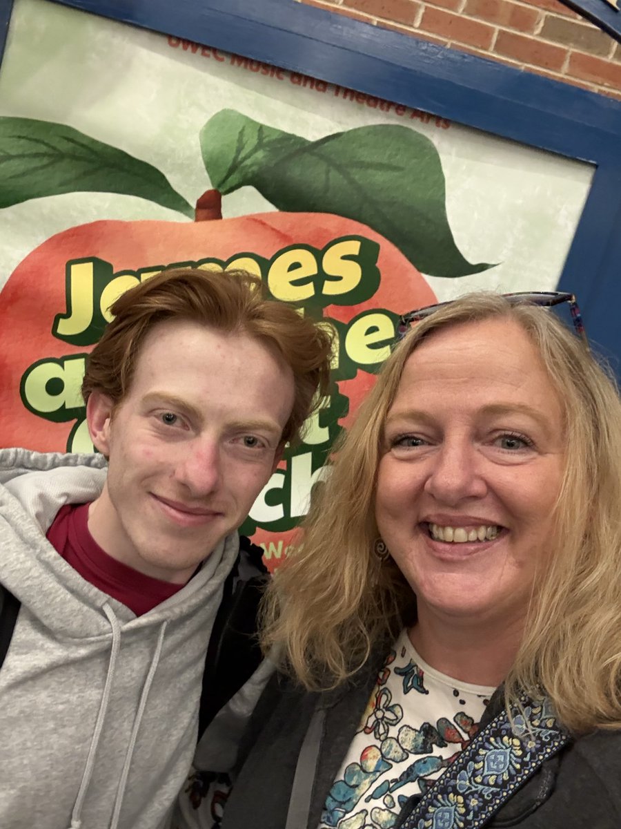 blugill15's tweet photo. Dom played a grouchy blind earthworm in the UW Eau Claire play this week.  His timing of humor was quite good.  I don’t know how they memorize all those lines while still studying a full course load as Finals approach. Tip my cap! https://t.co/ycKwOHOQXR