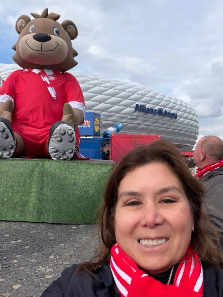 Bayern Red Ladies tweet media