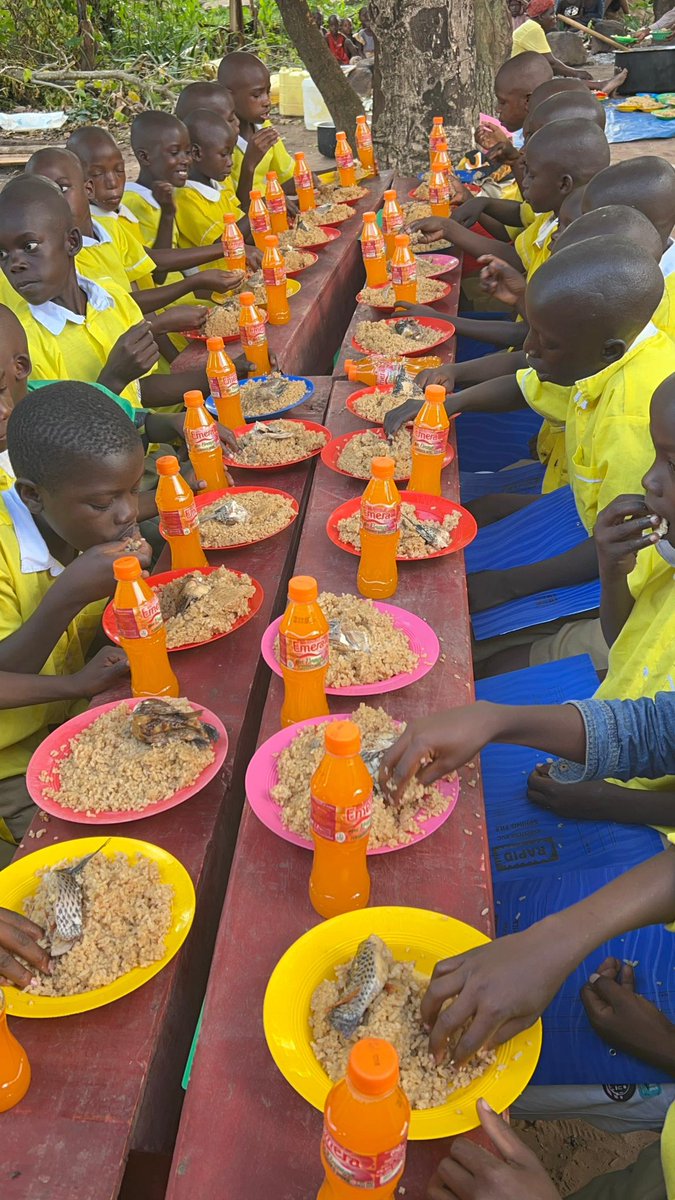 Marvinkiiz63766's tweet image. This may be the last time having such a great meal if you don’t kindly share a hand of help, but their needs continue today. Every donation goes into meals like these. Stand with us and support these children ❤️”
#donate #kids #please #savelives