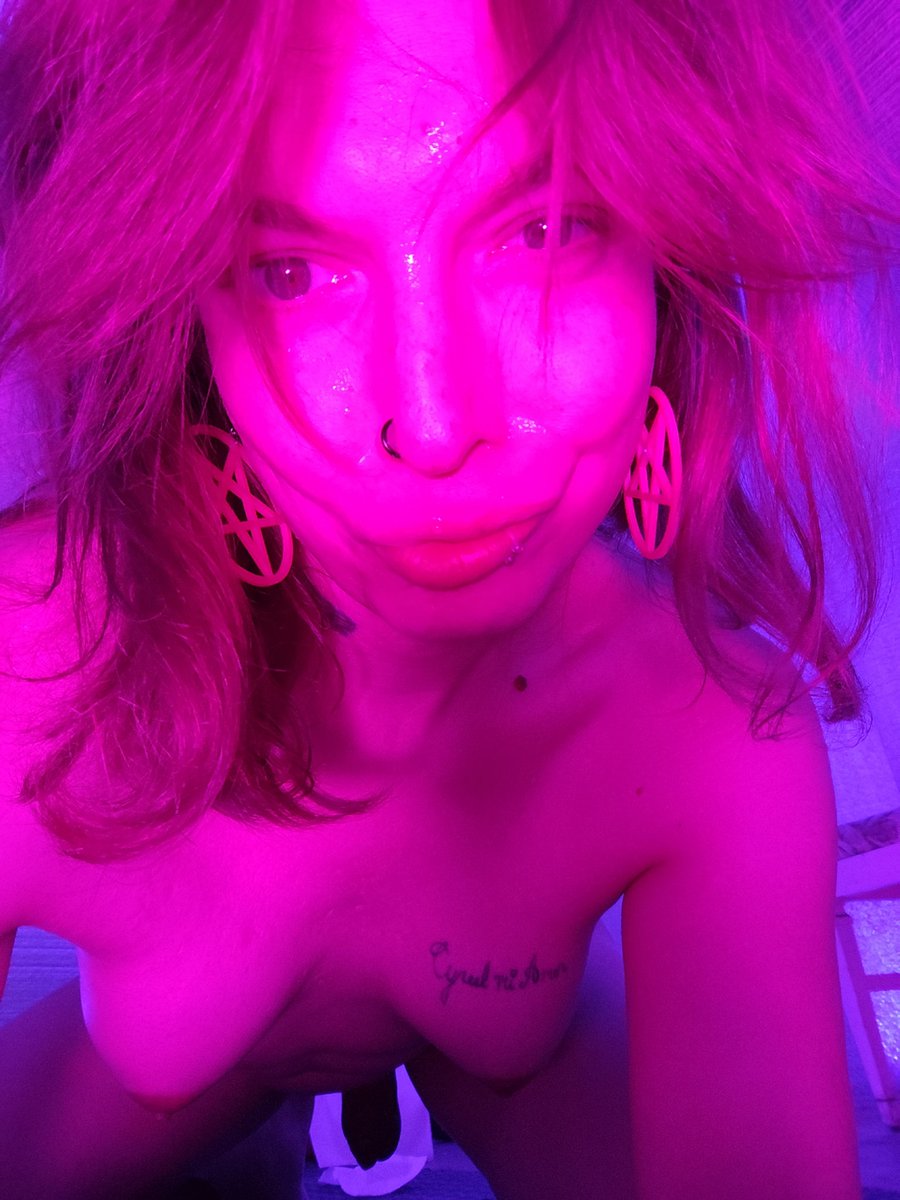 Zofia Azalea tweet media