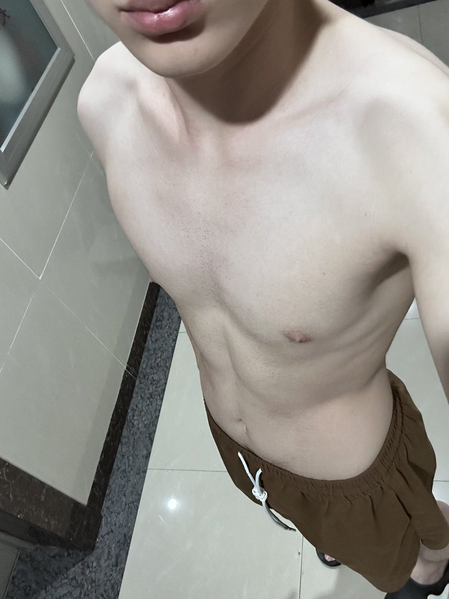 香辣鸡腿堡 tweet media