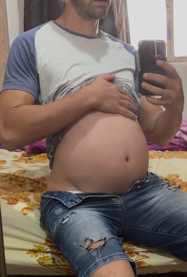 bellyinfla96's tweet photo. 🥵💥 https://t.co/Kv81nuGvPc