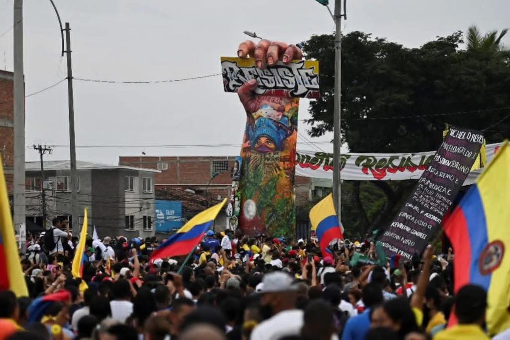 Memes Universidad Nacional tweet media