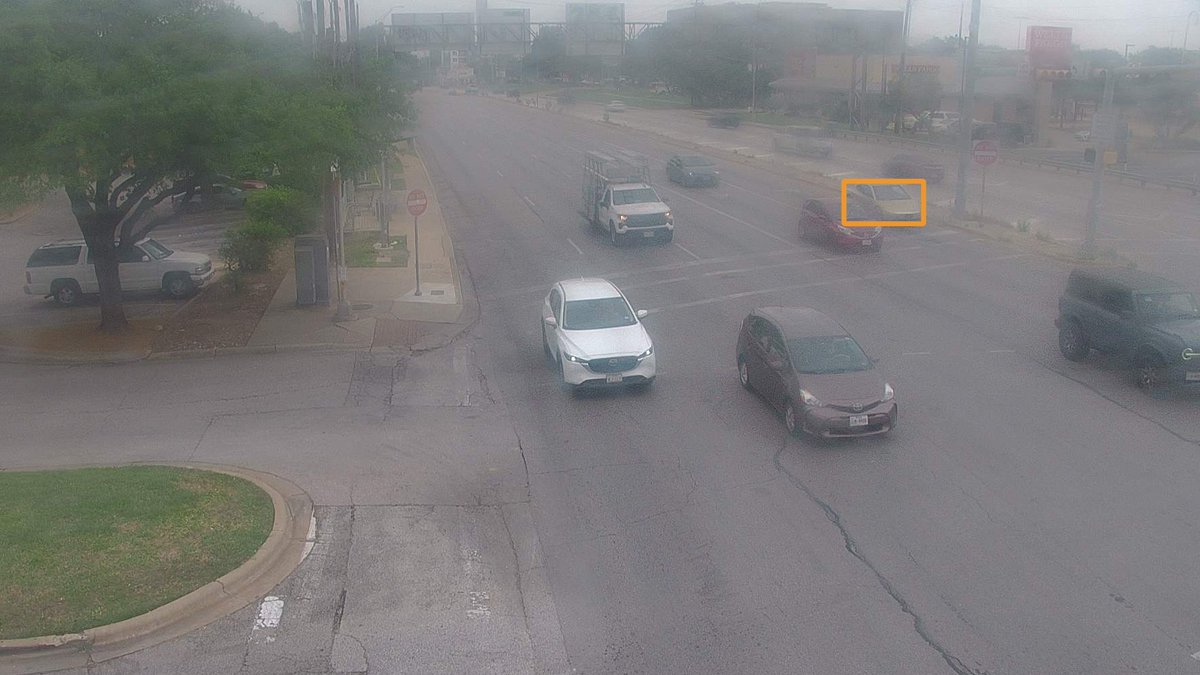 CybercabSpotter's tweet image. LAMAR BLVD

#cybercab #tesla #robotaxi